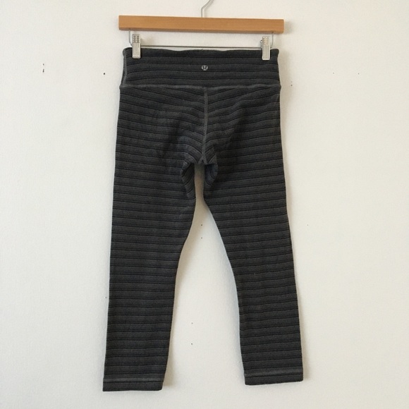 Lululemon Wunder Under Leggings Crop 4 - Picture 7 of 9